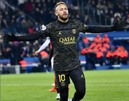 Neymar tem fadiga muscular e desfalca PSG em jogo do Campeonato Francês