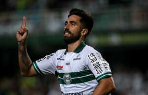 PARANAENSE: Coritiba e Operário mantêm 100% e Londrina segue sem vencer