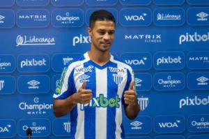 Ricardo Bueno aprova jogo-treino do Avaí: 