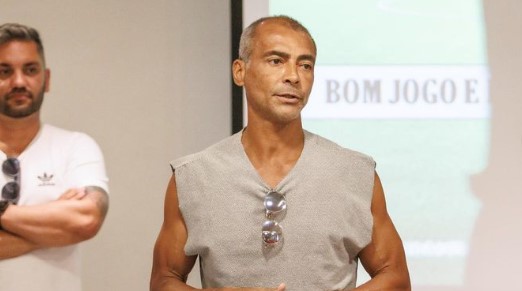 Catarinense: Embaixador do Atlético, Romário dá pitacos em contratações e até preleção