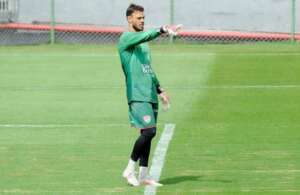 Goleiro da Portuguesa projeta jogo contra o São Paulo: 