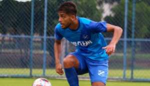 Paulista A2: Taubaté acerta negociação e anuncia zagueiro Victor Caetano