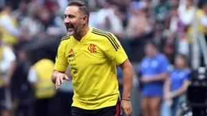 Vítor Pereira deve tirar titular importante do time do Flamengo