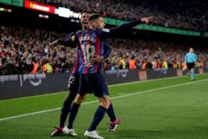 ESPANHOL: Raphinha brilha, Barcelona faz 3 no Sevilla e dispara na liderança