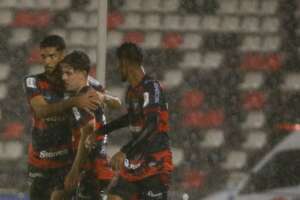 Botafogo 2 x 3 Ituano - Galo enfim vence a primeira e respira no Paulistão