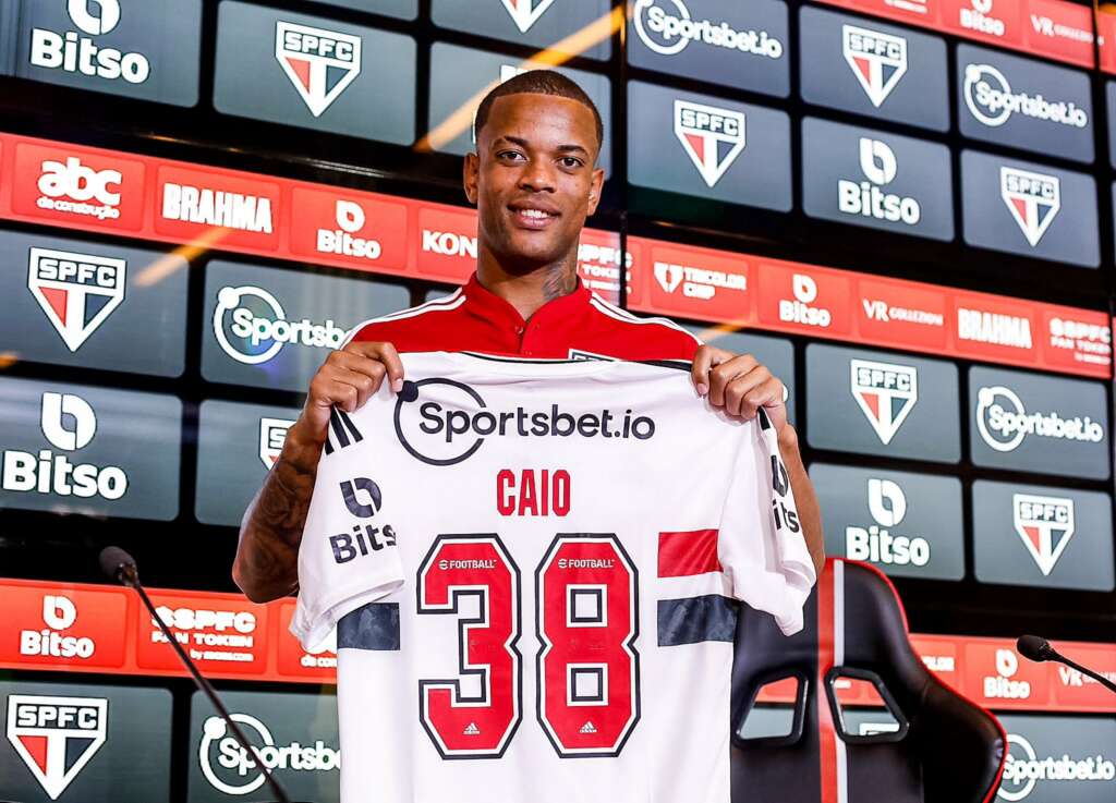 Caio Paulista diz se inspirar em Marcelo para ser lateral no São Paulo