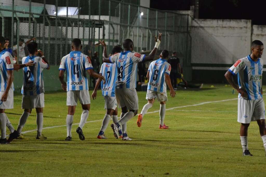 MATO-GROSSENSE: Dom Bosco vence Luverdense e sai das últimas posições