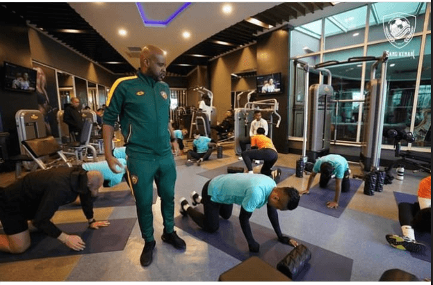 Fisioterapeuta Helber Richard acerta com o Kedah Darul Aman FC da Malásia por 2 temporadas