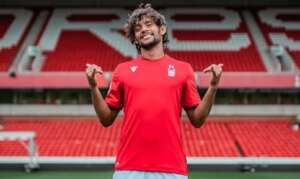 Inglês: Gustavo Scarpa critica diferença de avatar no Fifa 23