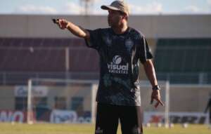 Baiano: Juazeirense surpreende e anuncia demissão de técnico Rodrigo Chagas