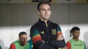 Baiano: Vitória age rápido e acerta com técnico Léo Condé