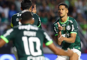 Murilo celebra 1º gol do ano e vê Palmeiras confiante: 'No caminho certo'