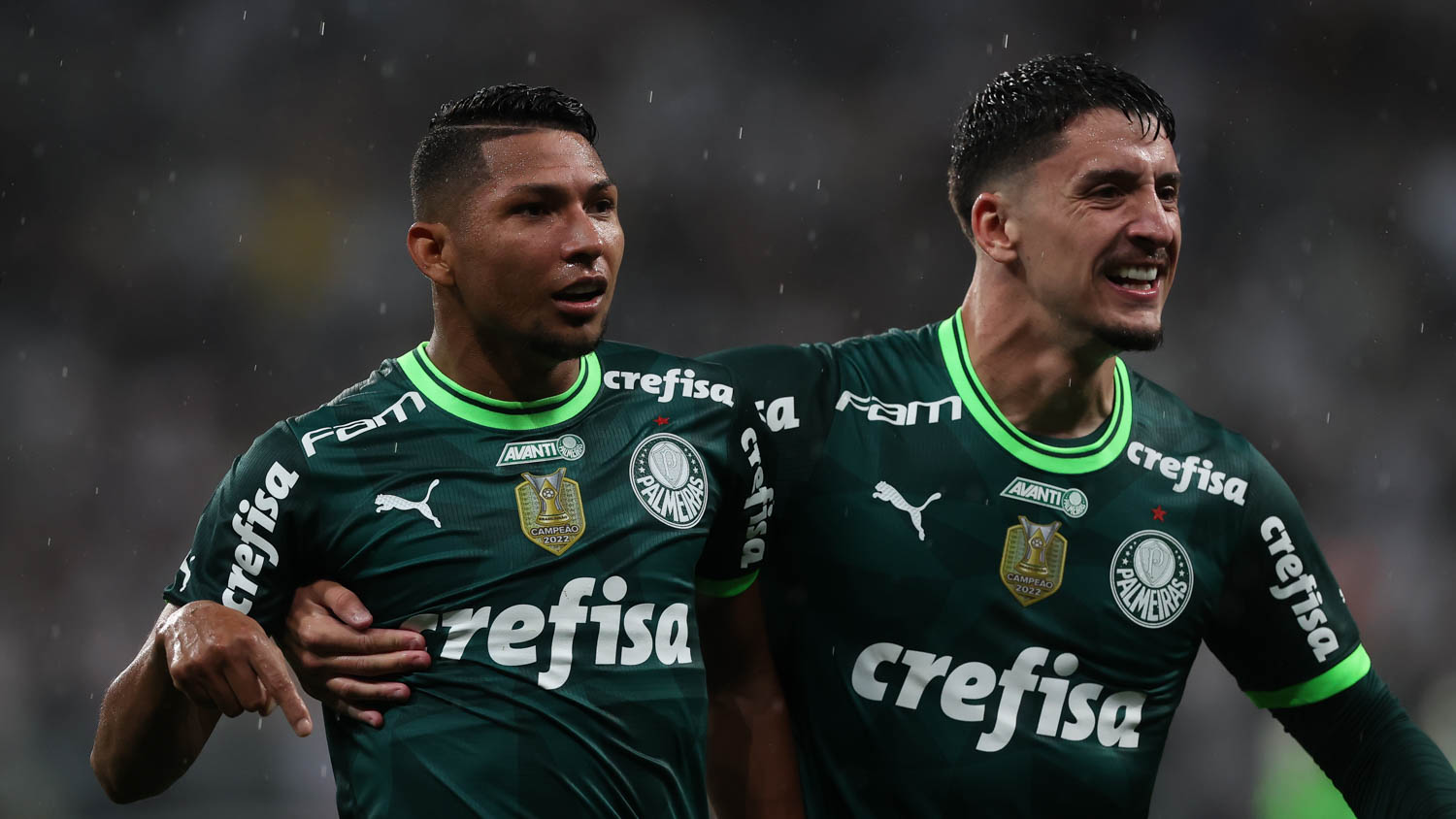 De 'ressaca', Palmeiras e Corinthians empatam em 1 a 1 pelo