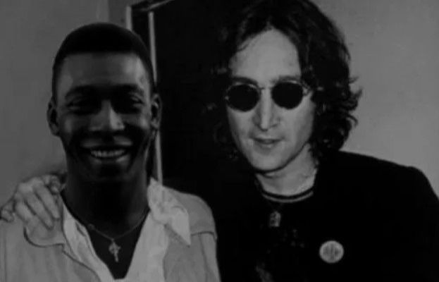 Pele e John Lennon se encontraram em 80