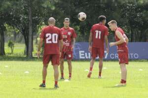 Paulistão: Jogadores da Portuguesa se ‘estranham’ e deixam clima tenso nos bastidores