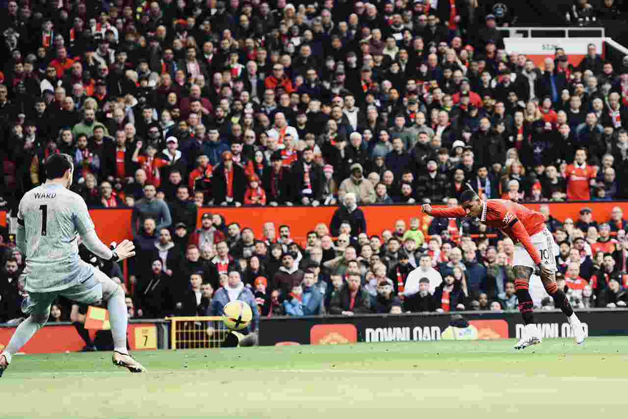 INGLÊS: Rashford marca dois, soma 16 gols após a Copa, e United ganha mais uma