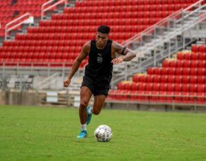 Catarinense: Santiago Patiño treina primeira vez e será jogador do Avaí em 2023