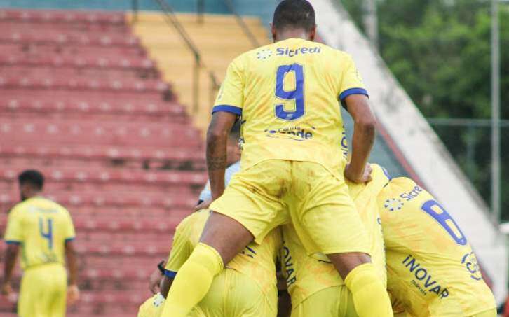 Desportivo Brasil 0 x 1 São José