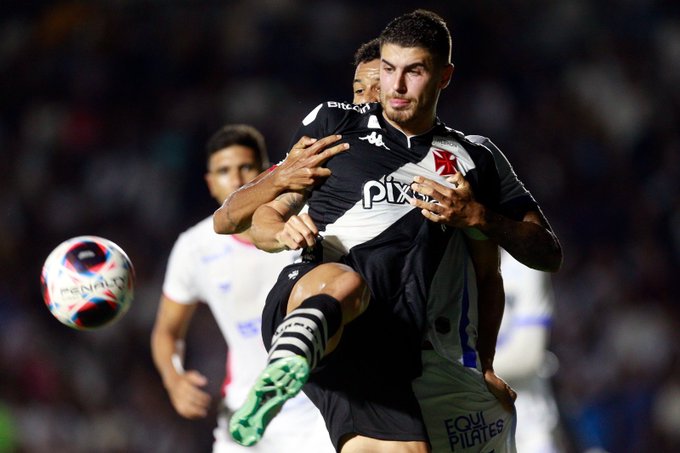 Pedro Raul é desfalque no Vasco