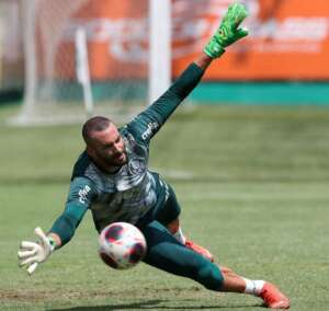 Weverton não admite tropeço contra Red Bull Bragantino: 'Jogaremos em nossa casa'
