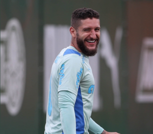 Zé Rafael celebra boa fase no Palmeiras e prevê dificuldades em 'horário atípico'