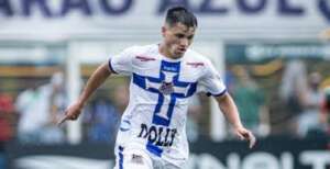 Paulistão: Ronald valoriza sequência como titular e primeira vitória do Água Santa