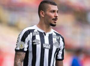 Paulistão: Santos negocia retorno de cria da Vila Belmiro