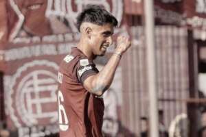 Lanús aceita perder jogador e Botafogo deve anunciar lateral em breve