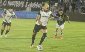 Fluminense-PI 2 x 5 Ceará - Vozão assume liderança com goleada