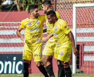 Comercial x Velo Clube - Bafo precisa se manter no G-8