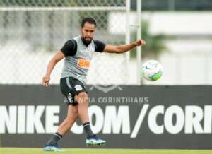 Corinthians empresta atacante para rival do Brasileirão