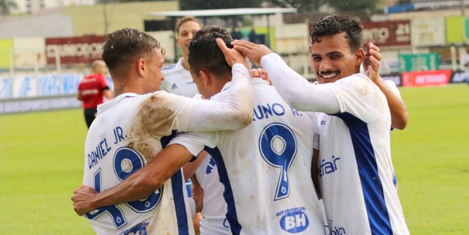 Caldense 1 x 2 Cruzeiro – Raposa encaminha vaga no Mineiro