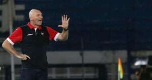 Paulistão: Dal Pozzo avalia estreia e crítica mais um pênalti contra o Ituano