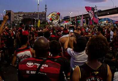 Mundial: Flamengo chega ao Marrocos após festa da torcida
