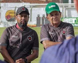 Francisco Diá, técnico do Botafogo-PB