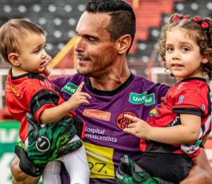 Mineiro: Pouso Alegre se posiciona sobre torcedor que hostilizou esposa do goleiro no Manduzão