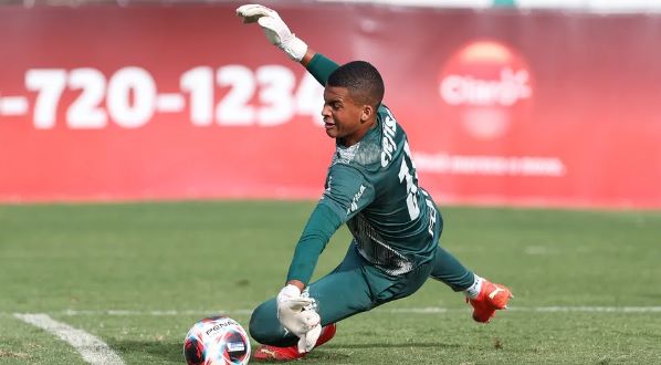 Palmeiras inscreve goleiros da Copinha no Paulista após lesão de Marcelo Lomba