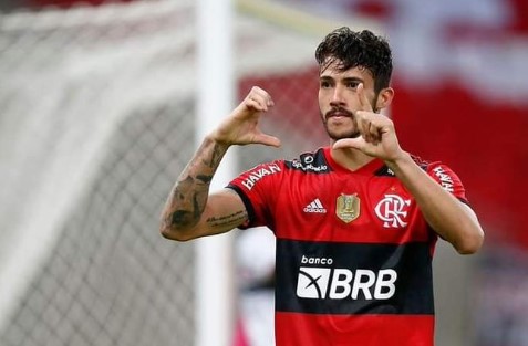 Gustavo Henrique tem concorrência no Flamengo e entra na mira do Grêmio