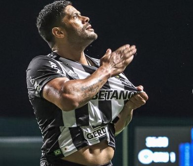 Hulk retoma protagonismo com treinos intensos e atinge 70 gols pelo Atlético-MG