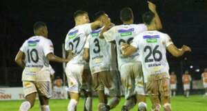 Comercial x Taubaté - Empolgado, Bafo enfrenta o Burro em crise