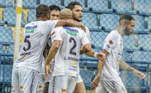 São Caetano 1 x 2 Comercial - Bafo sai atrás, mas garante virada com jogo perfeito de Wendel