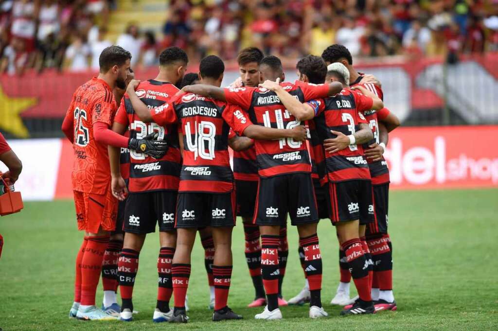 CARIOCA: Joias da base brilham, Flamengo vence Resende e dispara na liderança