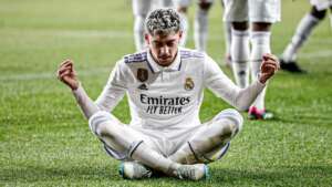 ESPANHOL: Vini Jr. dá assistência e Real Madrid vence Osasuna fora de casa