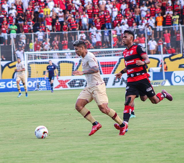 Vitória e Jacuipense empatam por 1 a 1 pelo Baiano (Foto: Divulgação / EC Jacuipense)