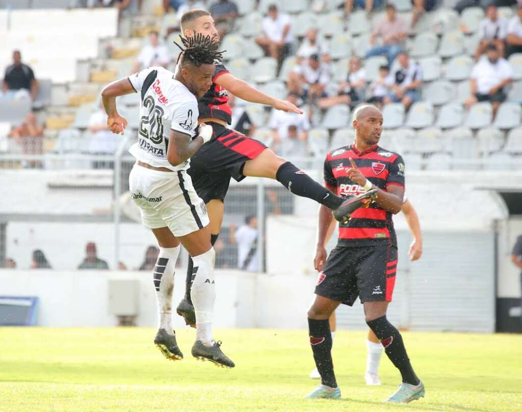 Vídeo! Hélio dos Anjos diz que ‘Jesus depende só de Jesus’