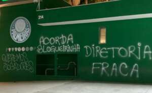 Palmeirenses que picharam o clube serão indiciados e vão pagar custos da pintura