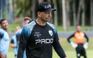 Londrina demite técnico e auxiliar após vexame na Copa do Brasil