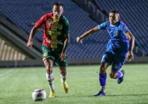 Sampaio Corrêa embarca para Fortaleza animado após goleada no Maranhense