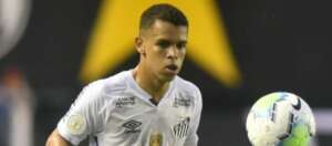 Paulistão: Sandry 'esquece' clássico e projeta crescimento do Santos com entrada de reforços