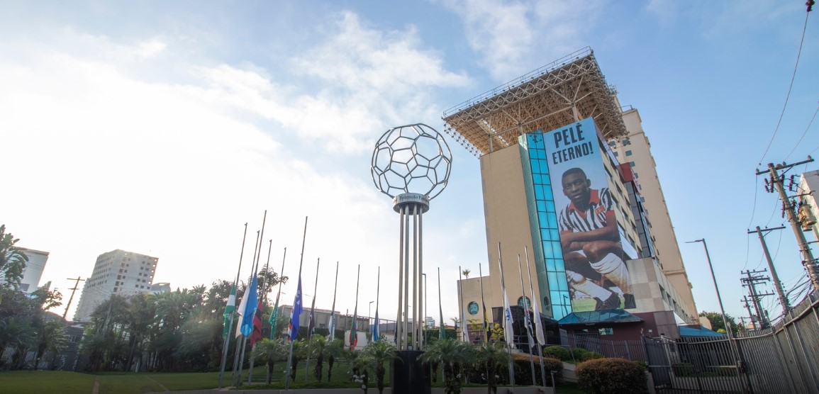 Sede da Federação Paulista de Futebol muda de nome e agora é Edifício Pelé